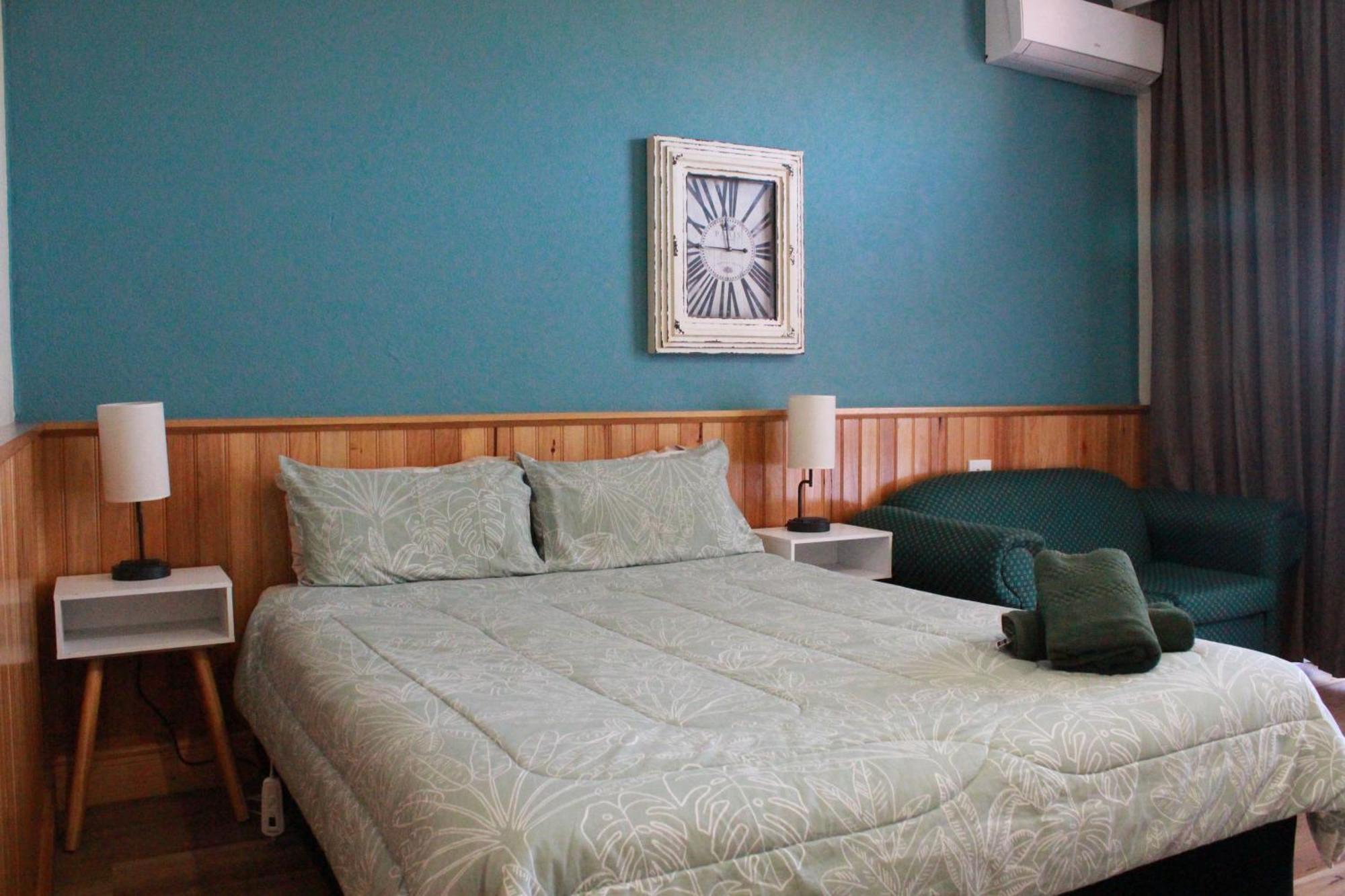 Moe Motor Inn - Contactless 24 Hour Checkinn Available מראה חיצוני תמונה
