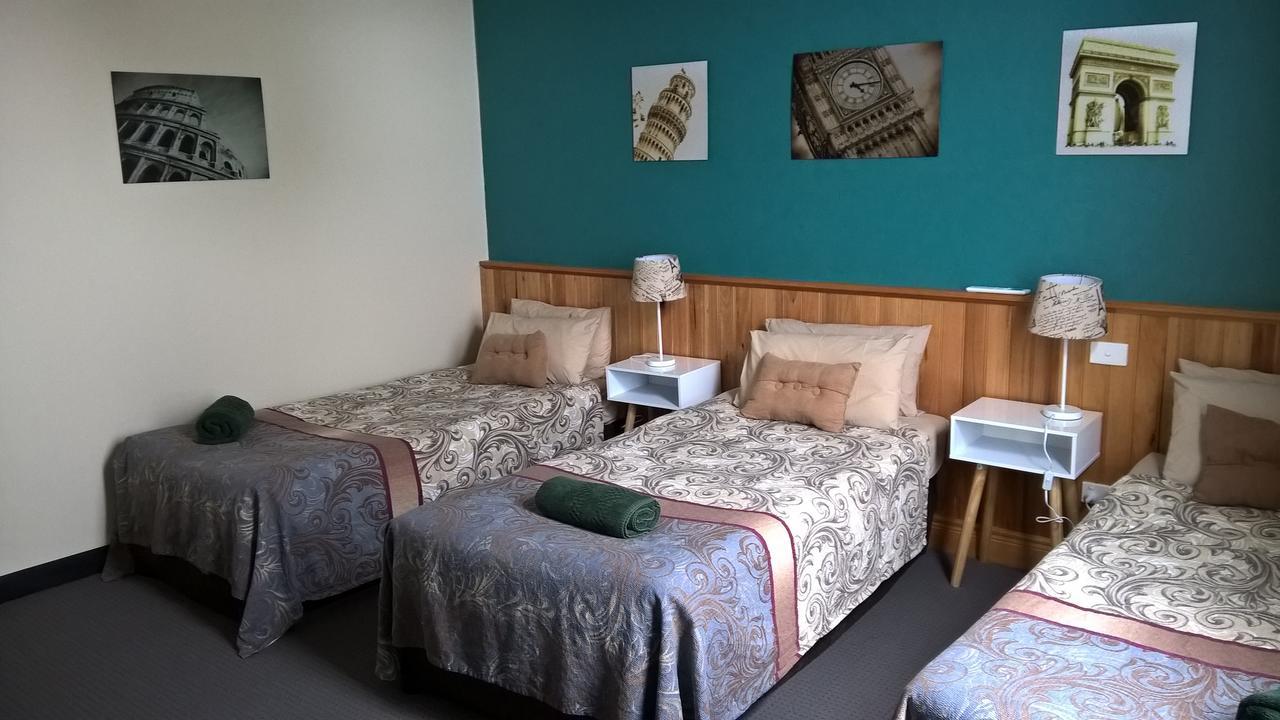 Moe Motor Inn - Contactless 24 Hour Checkinn Available מראה חיצוני תמונה