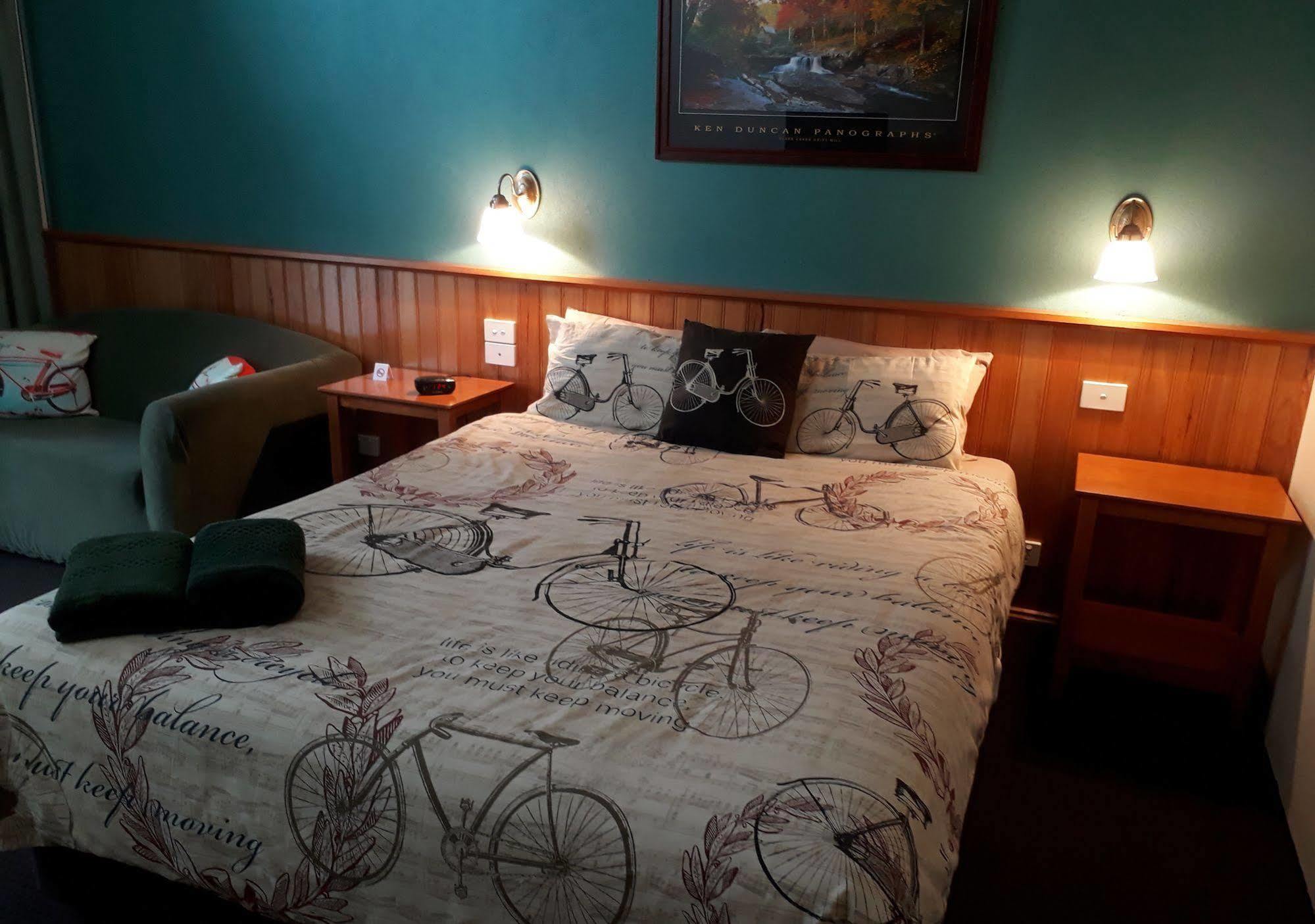 Moe Motor Inn - Contactless 24 Hour Checkinn Available מראה חיצוני תמונה